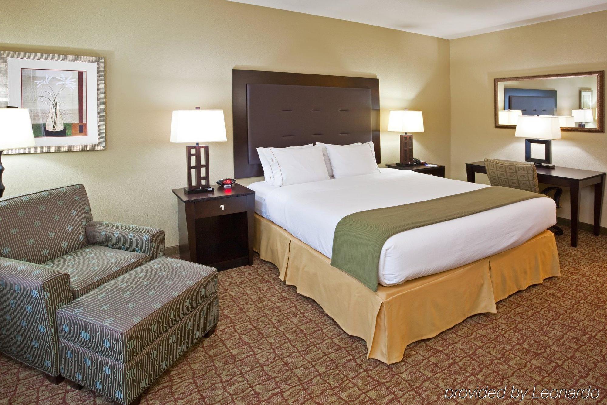 Holiday Inn Express - Columbus - Dublin By Ihg Habitación foto